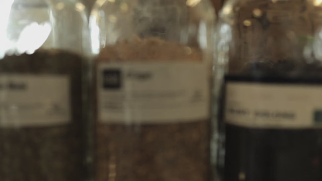 Load video: Kombuchade kombucha and electrolytes organic tea herbs video