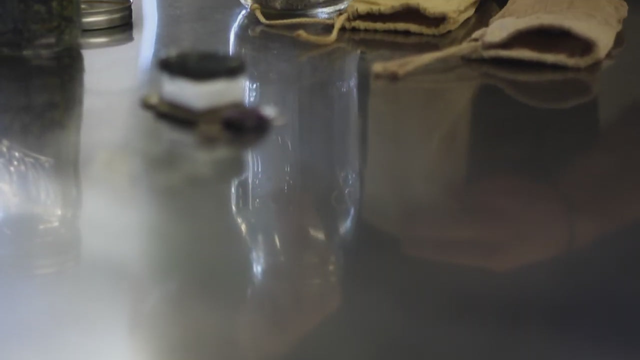 Load video: Kombuchade kombucha and electrolytes no added sugar or fruit juice video